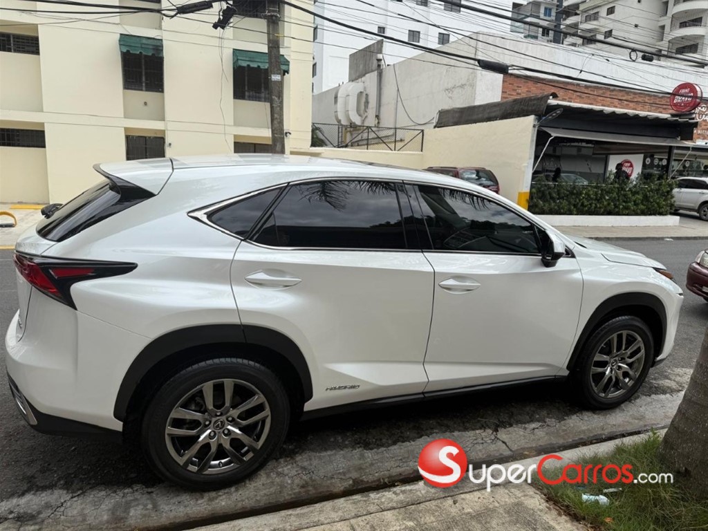 2020 Lexus NX 300 — foto 2 / 9