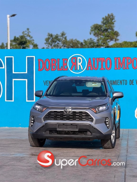 2021 Toyota RAV4 XLE — foto 2 / 11