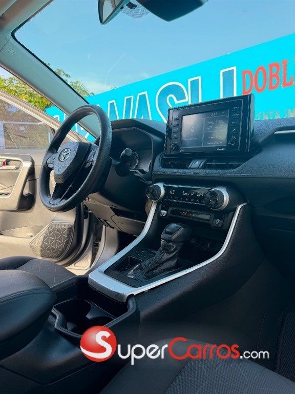 2021 Toyota RAV4 XLE — foto 4 / 11