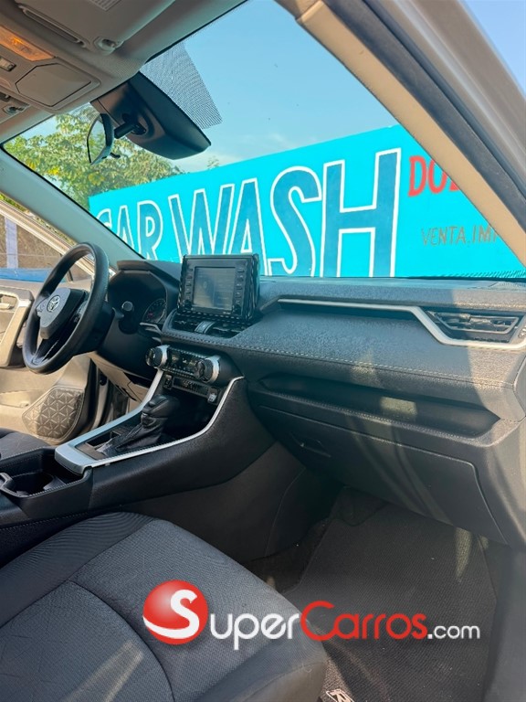 2021 Toyota RAV4 XLE — foto 5 / 11
