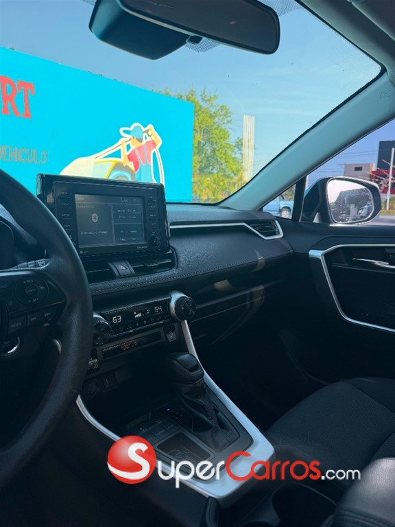2021 Toyota RAV4 XLE — foto 8 / 11