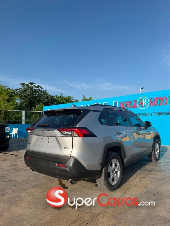 2021 Toyota RAV4 XLE — foto 11 / 11