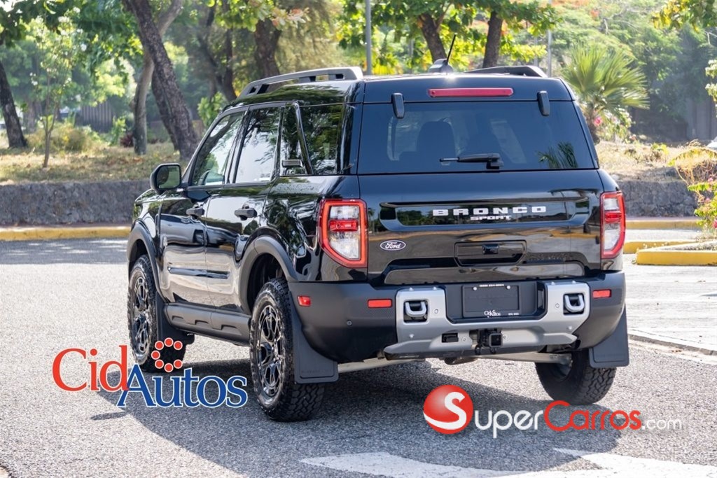 2026 Ford Bronco Outer Banks Sashquatch — foto 4 / 12