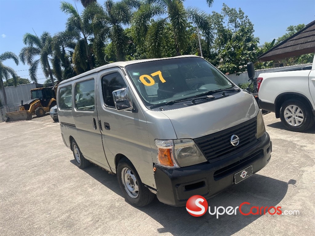 2007 Nissan Caravan — foto 2 / 8