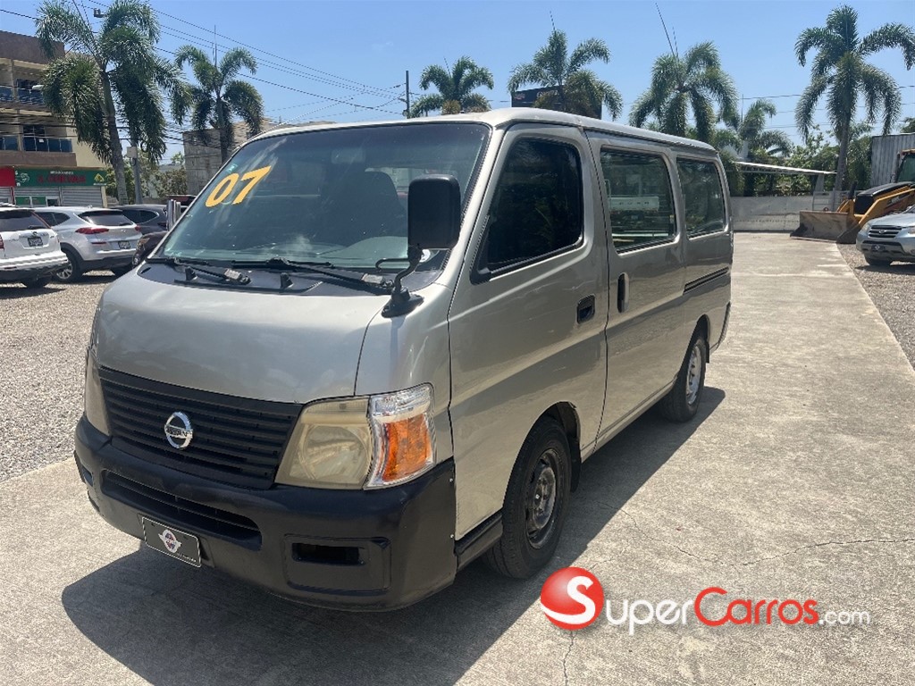2007 Nissan Caravan — foto 3 / 8