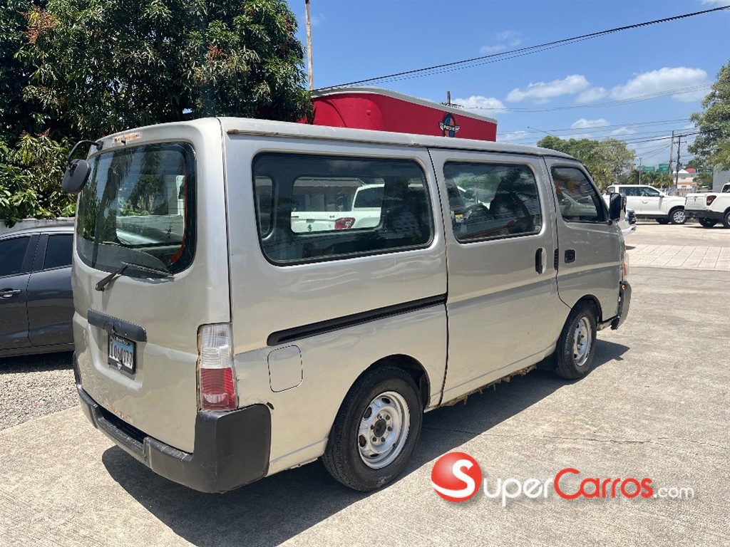 2007 Nissan Caravan — foto 6 / 8