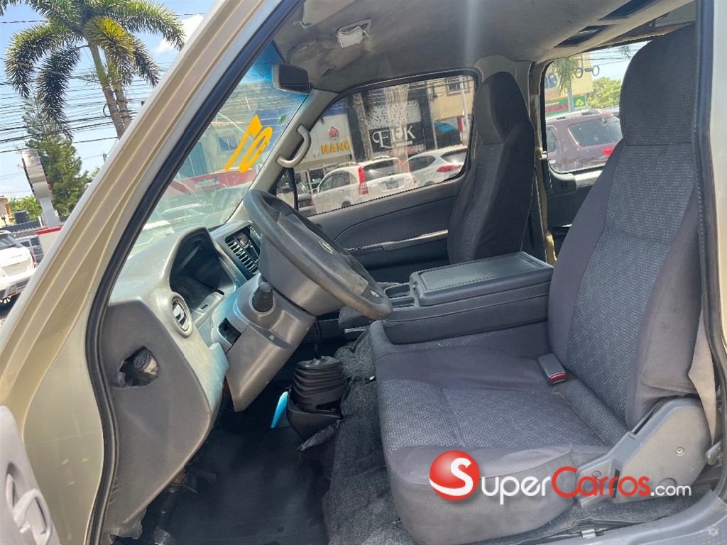 2007 Nissan Caravan — foto 8 / 8