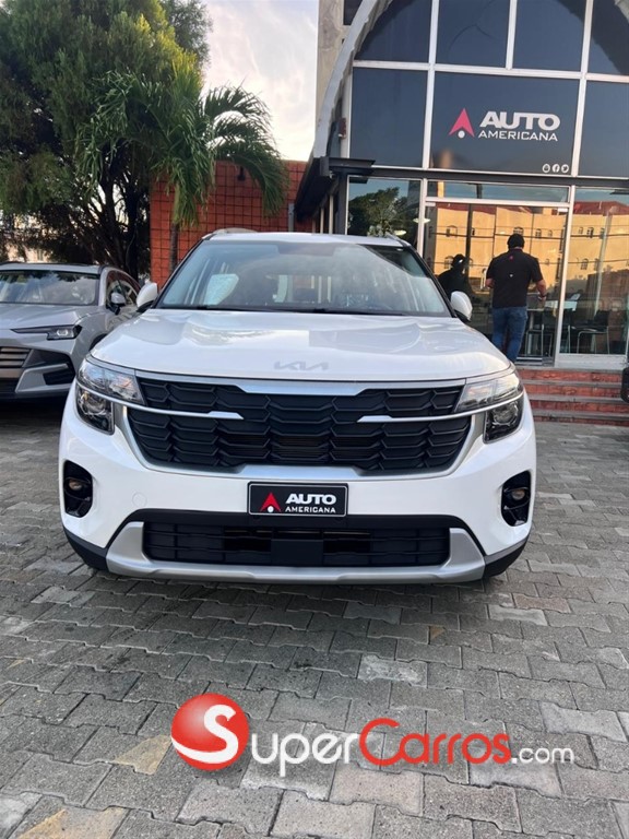 2027 Kia Seltos Luxury — foto 3 / 8