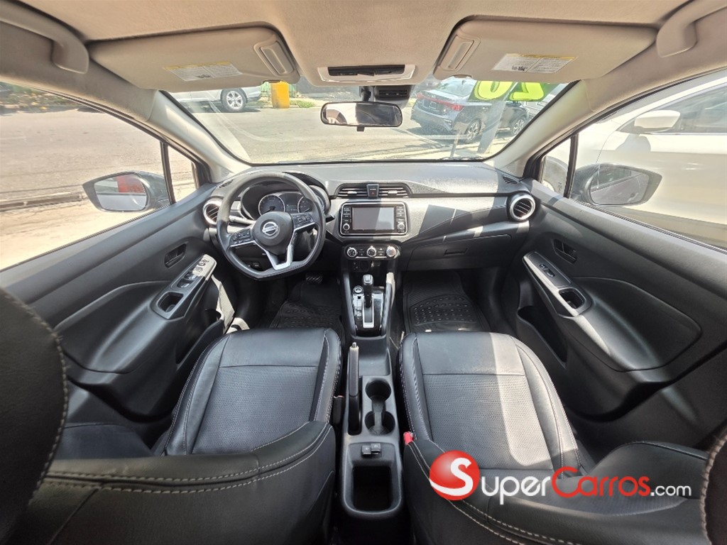 2020 Nissan Versa SV — foto 3 / 10