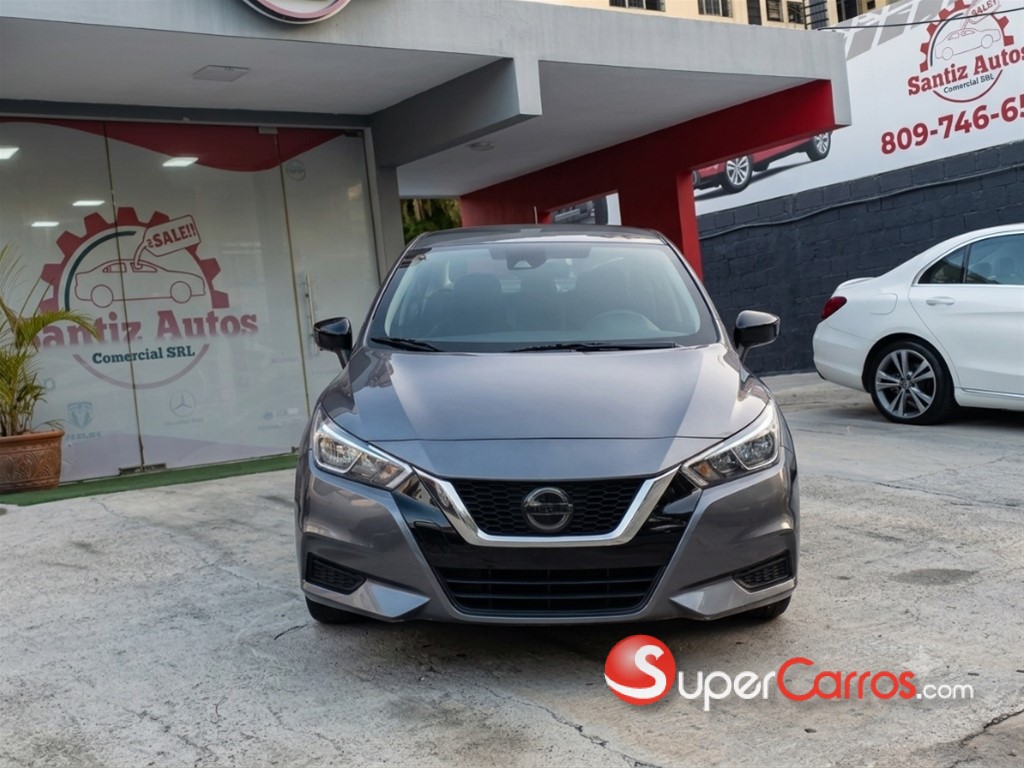 2020 Nissan Versa SV — foto 7 / 10