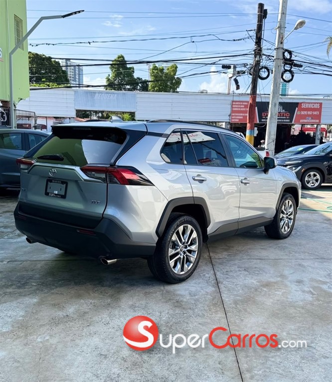 2019 Toyota RAV4 XLE Premium — foto 2 / 4