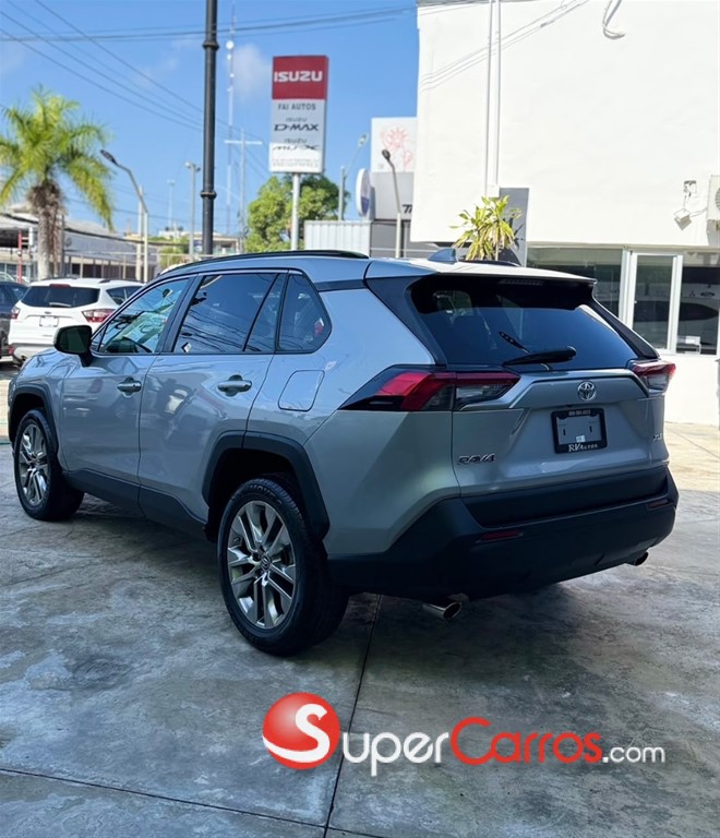 2019 Toyota RAV4 XLE Premium — foto 4 / 4