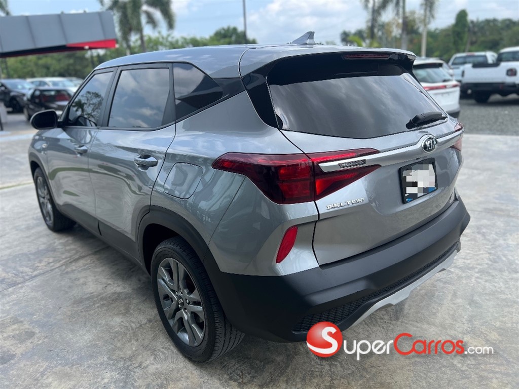 2021 Kia Seltos LX — foto 4 / 10