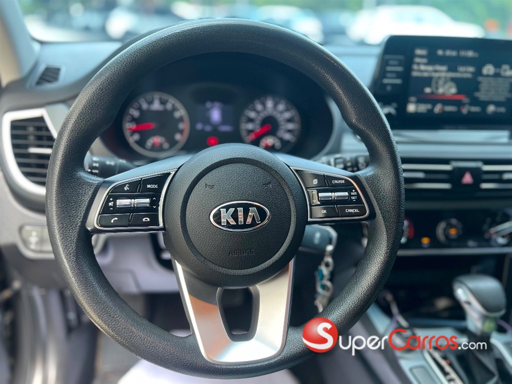 2021 Kia Seltos LX — foto 8 / 10