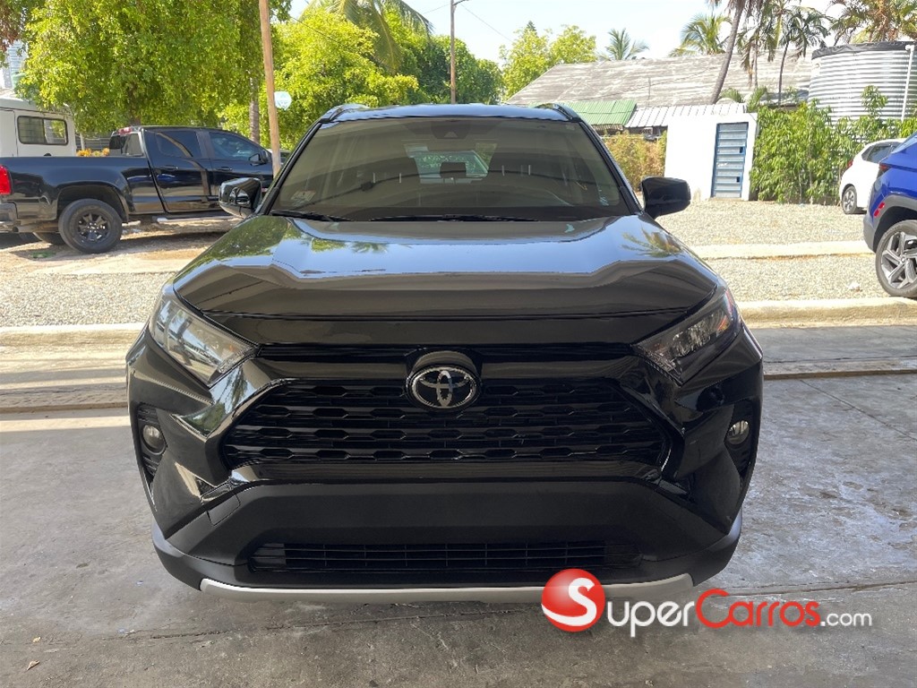 2021 Toyota RAV4 LE PLUS — foto 2 / 10
