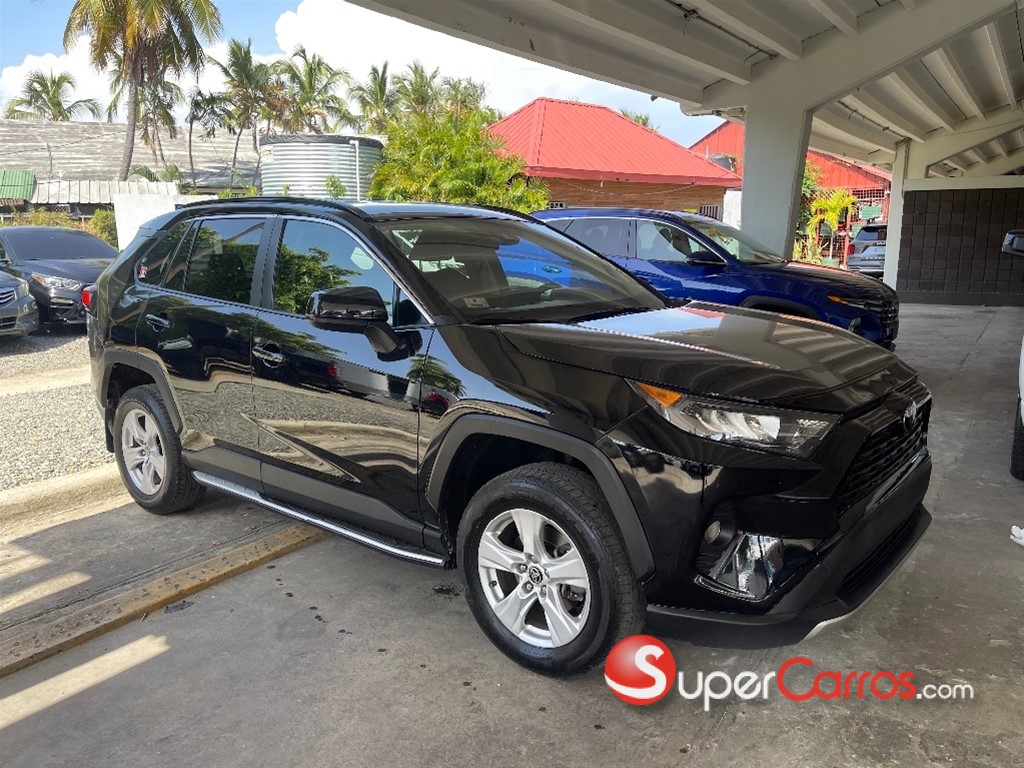 2021 Toyota RAV4 LE PLUS — foto 3 / 10