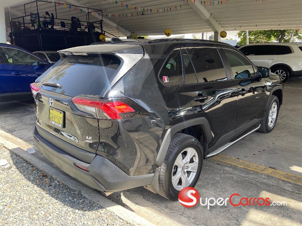 2021 Toyota RAV4 LE PLUS — foto 4 / 10