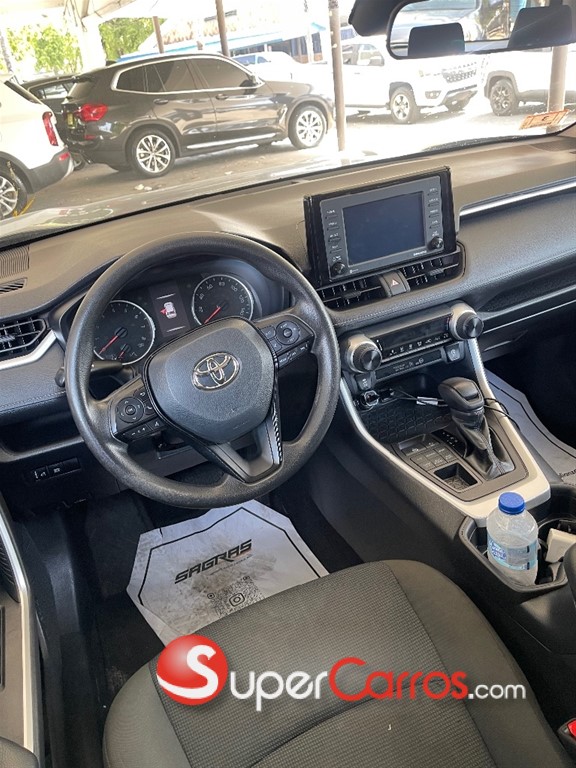 2021 Toyota RAV4 LE PLUS — foto 6 / 10