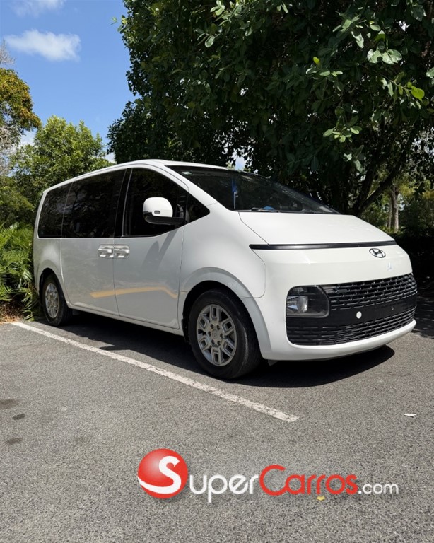 2024 Hyundai Staria — foto 3 / 8