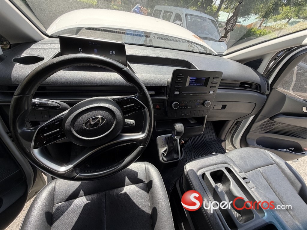 2024 Hyundai Staria — foto 5 / 8