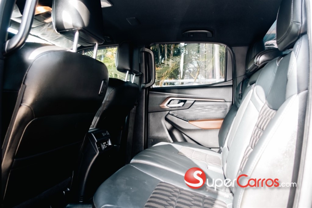 2025 Isuzu DMAX LSE — foto 7 / 12