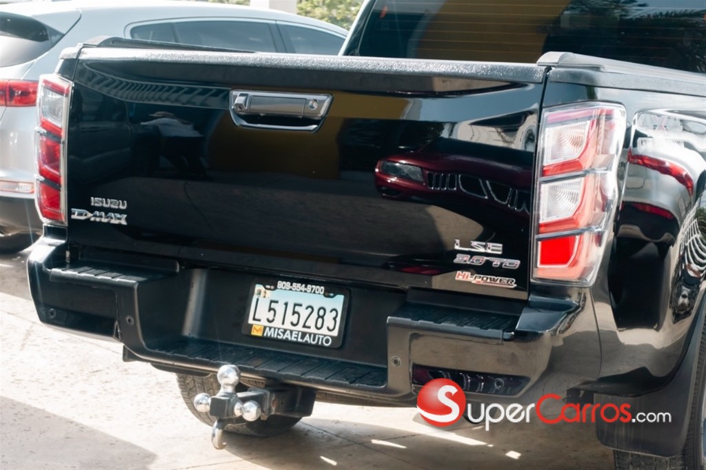 2025 Isuzu DMAX LSE — foto 9 / 12