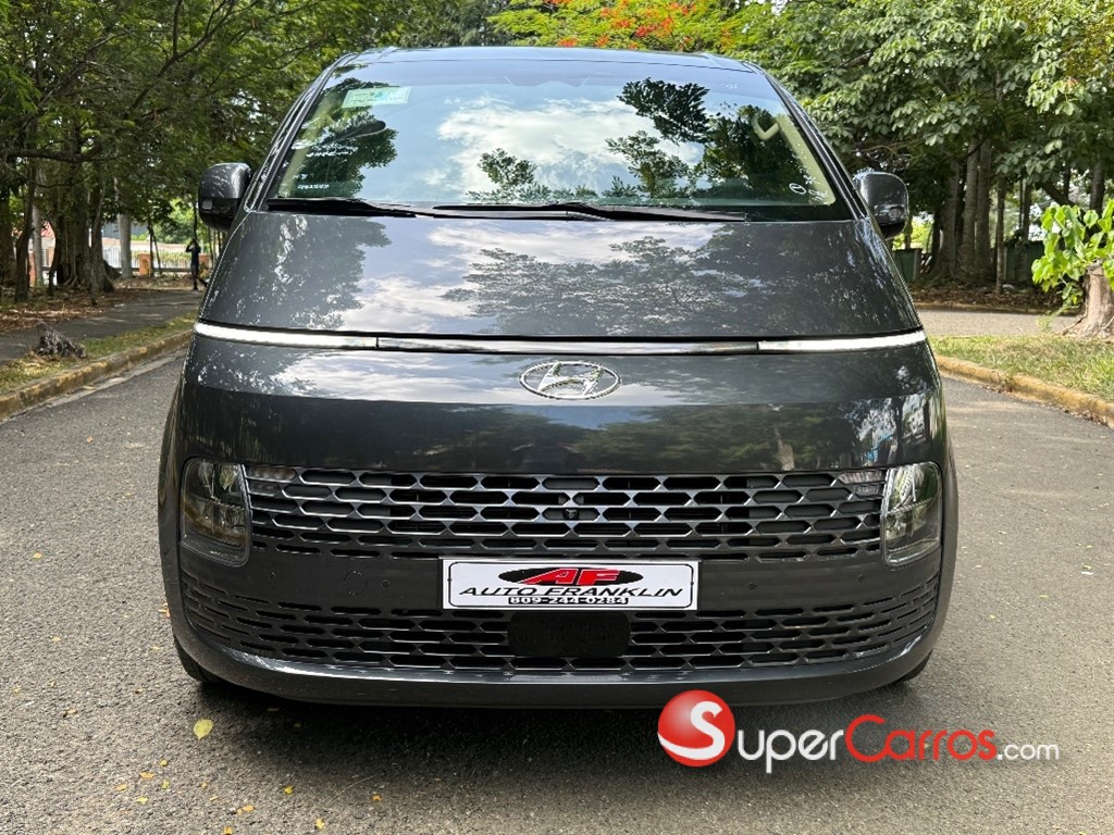 2023 Hyundai Staria