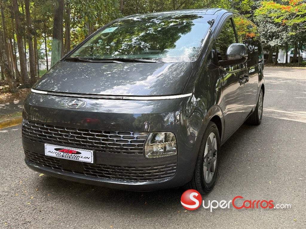 2023 Hyundai Staria — foto 3 / 10