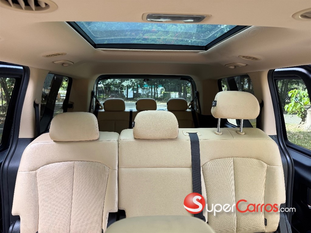 2023 Hyundai Staria — foto 8 / 10