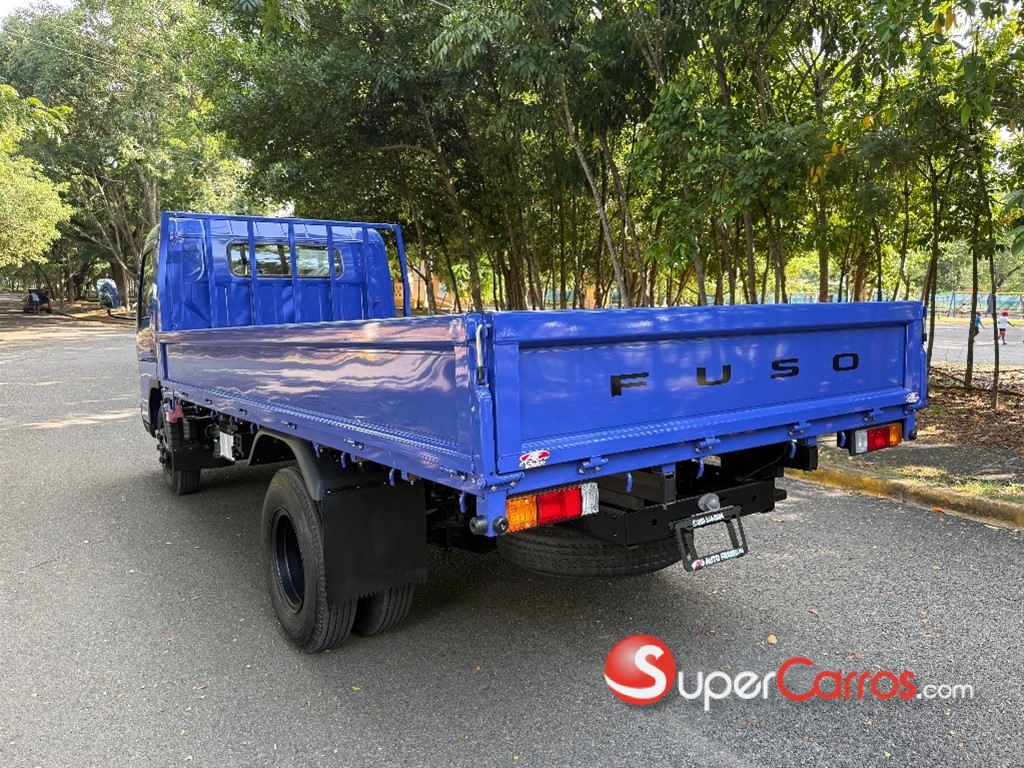 2026 Mitsubishi Motors Canter Fuso — foto 6 / 8