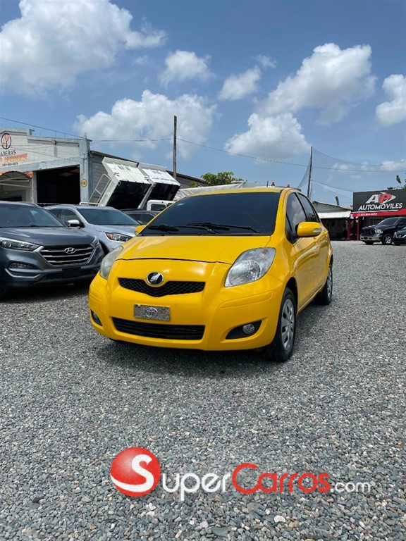 2009 Toyota VITZ