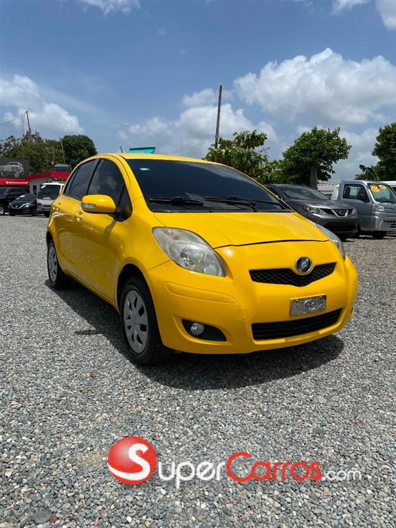 2009 Toyota VITZ — foto 3 / 5