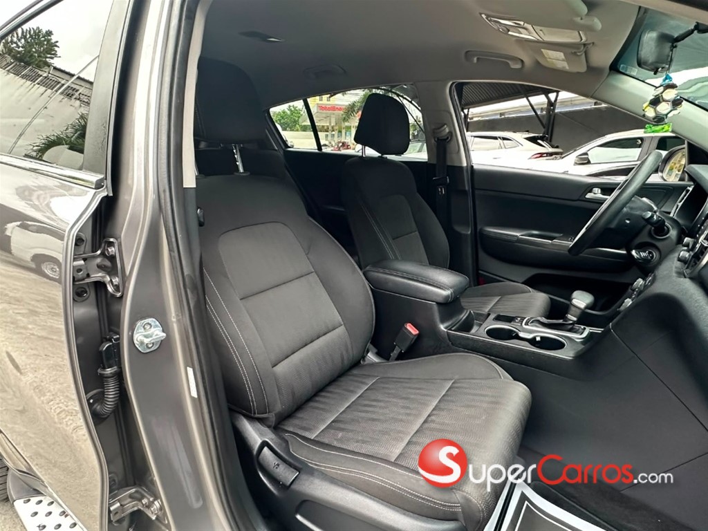2017 Kia Sportage FE — foto 9 / 12
