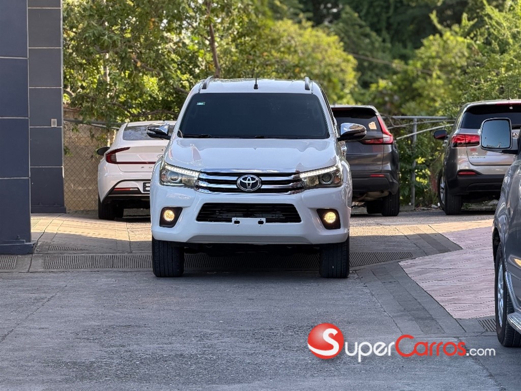2018 Toyota Hilux SRV — foto 3 / 11