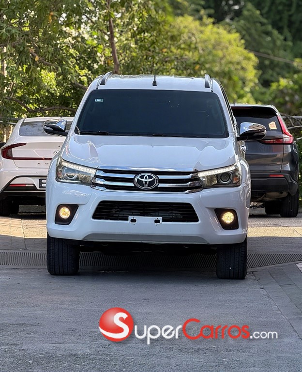 2018 Toyota Hilux SRV — foto 4 / 11