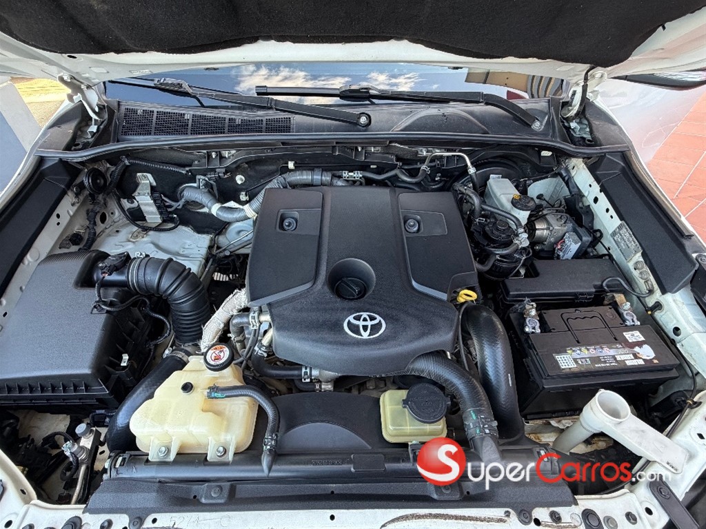 2018 Toyota Hilux SRV — foto 11 / 11