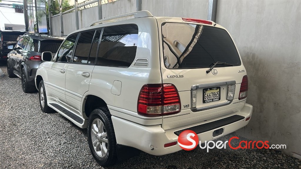 2004 Lexus LX 470 — foto 2 / 4