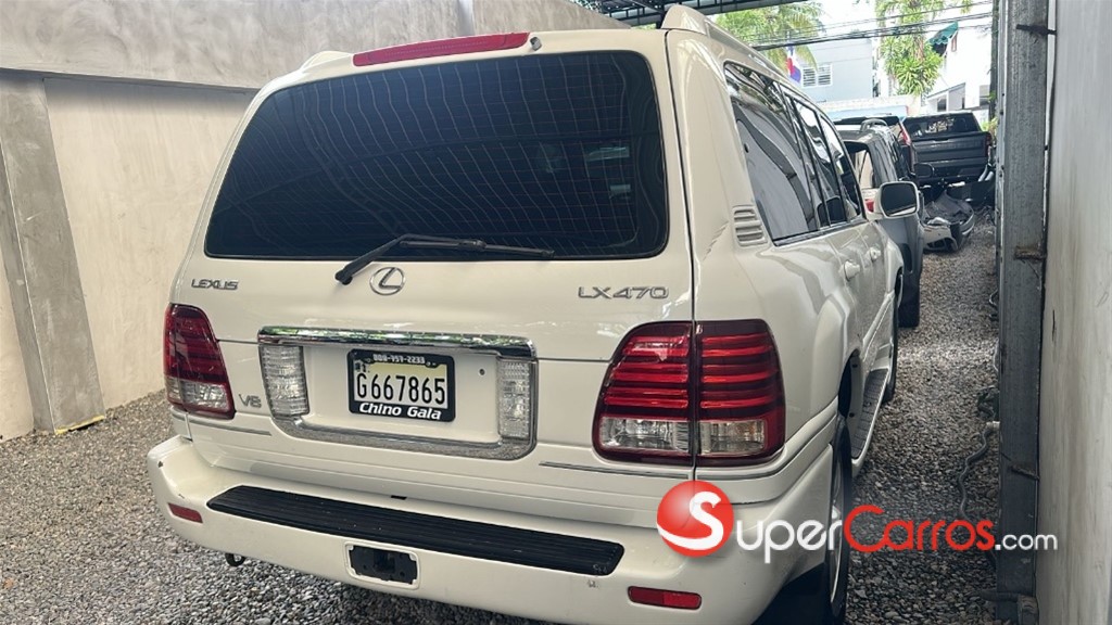 2004 Lexus LX 470 — foto 3 / 4
