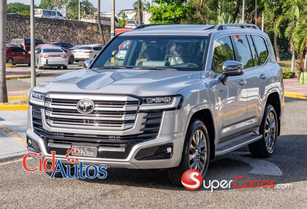 2027 Toyota Land Cruiser 300 — foto 2 / 12