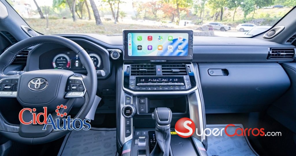 2027 Toyota Land Cruiser 300 — foto 7 / 12