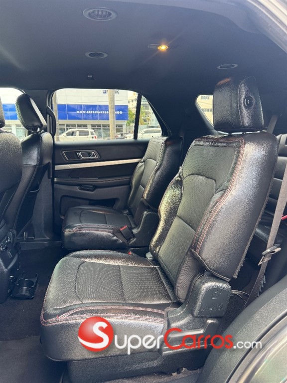 2019 Ford Explorer Limited — foto 6 / 11