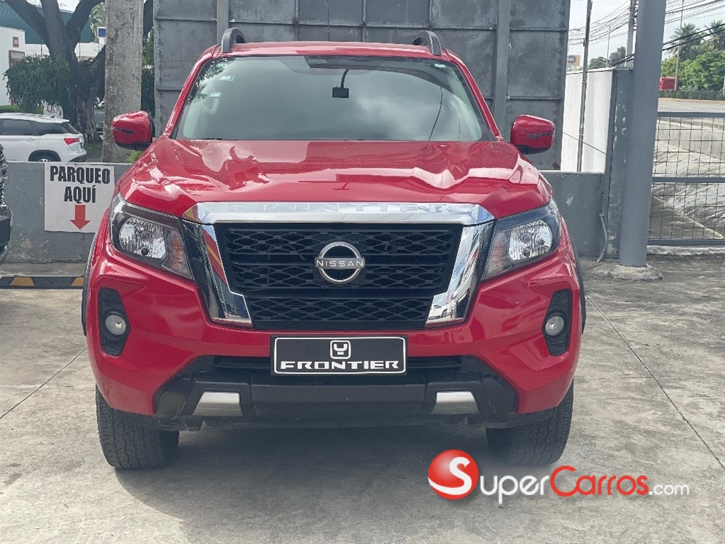 2024 Nissan Frontier LE — foto 2 / 3