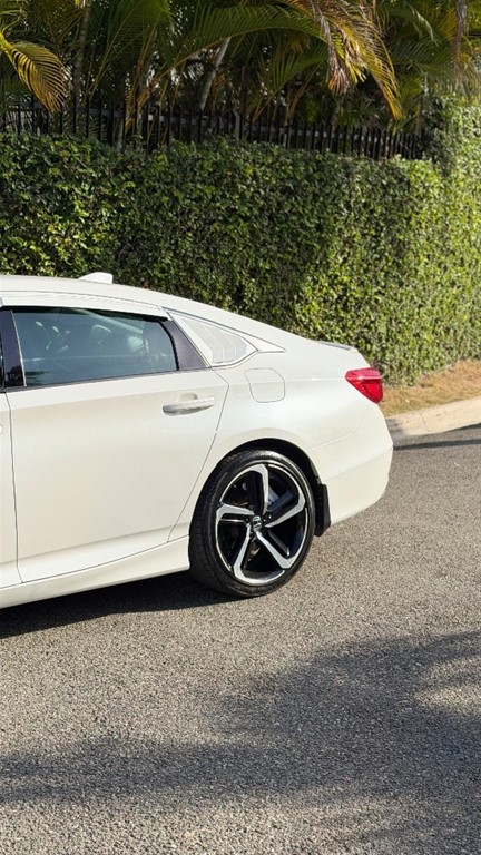 2018 Honda Accord Sport — foto 3 / 12