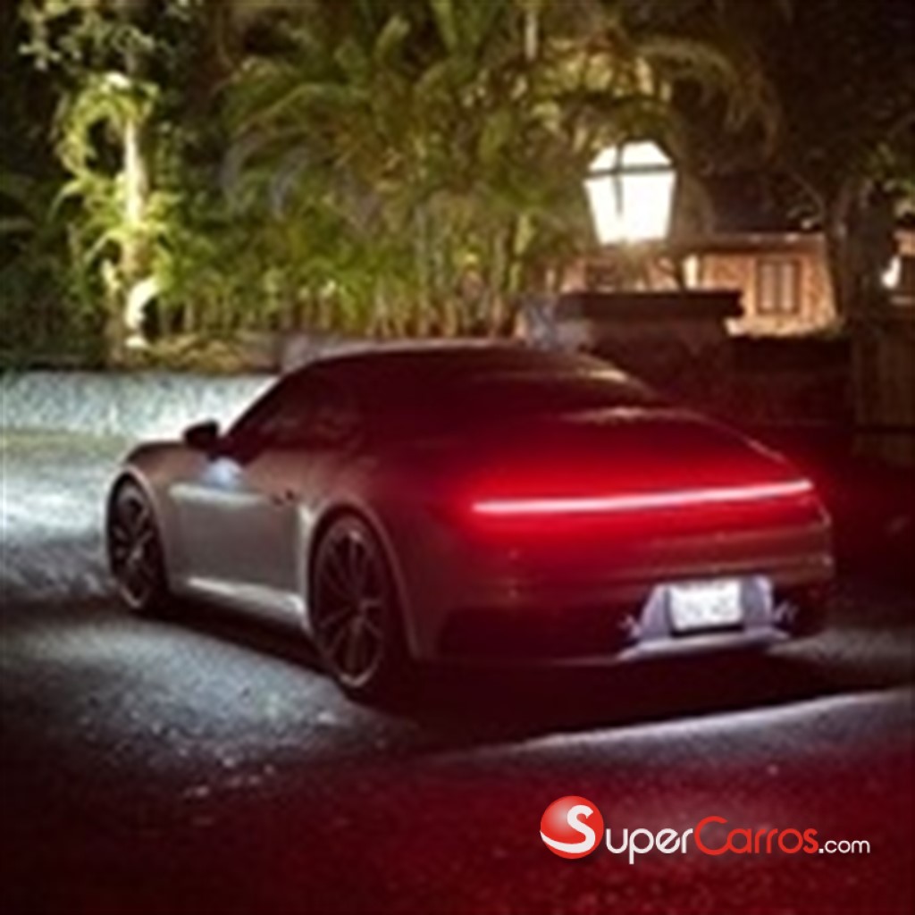 2022 Porsche 911 Cabriolet — foto 2 / 4