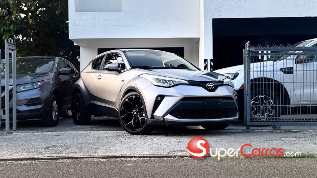 2020 Toyota C-HR — foto 2 / 8