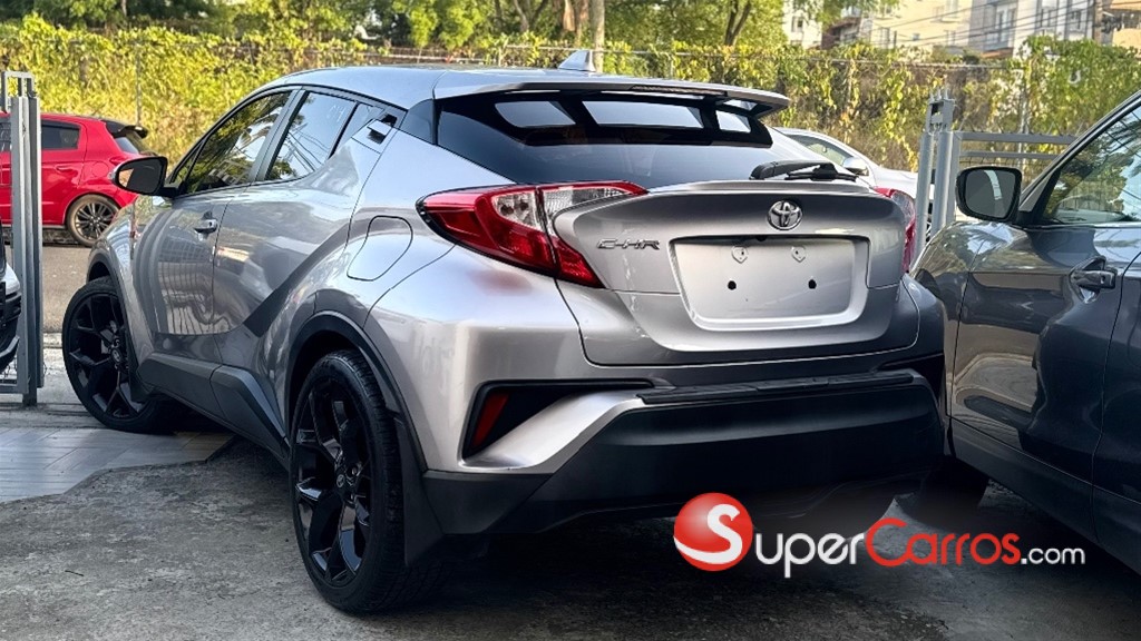 2020 Toyota C-HR — foto 4 / 8