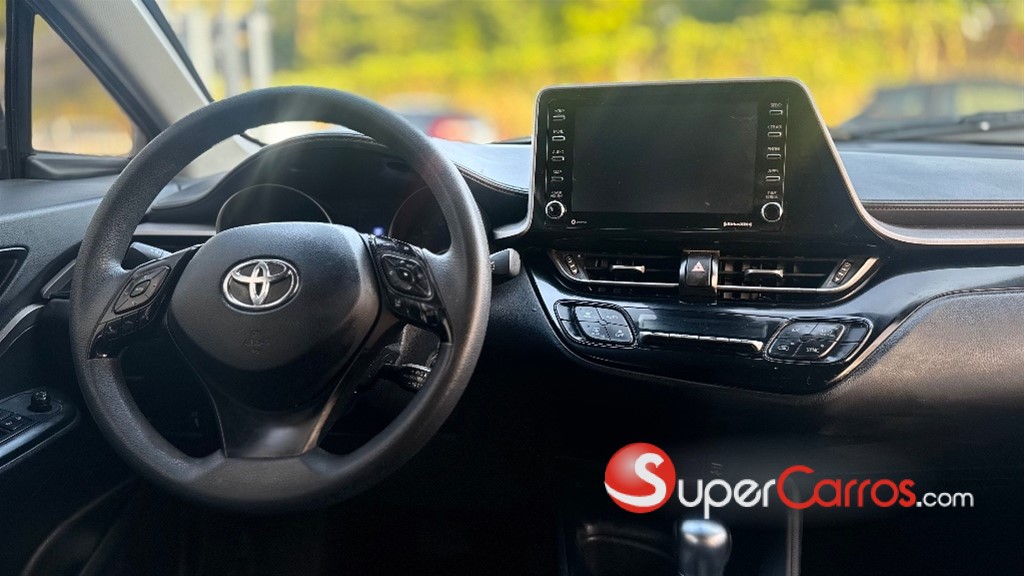 2020 Toyota C-HR — foto 5 / 8
