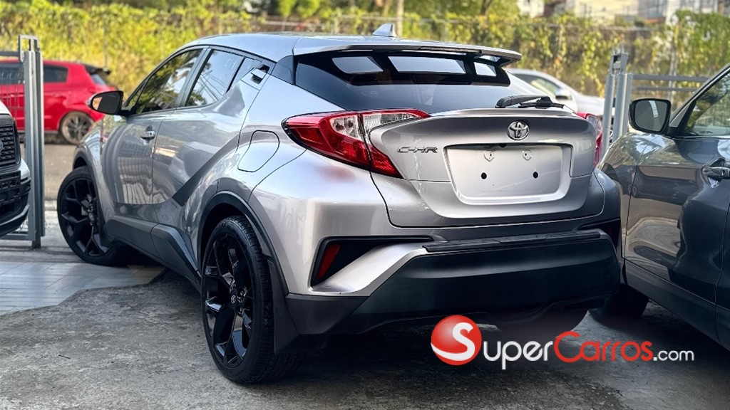 2020 Toyota C-HR — foto 8 / 8