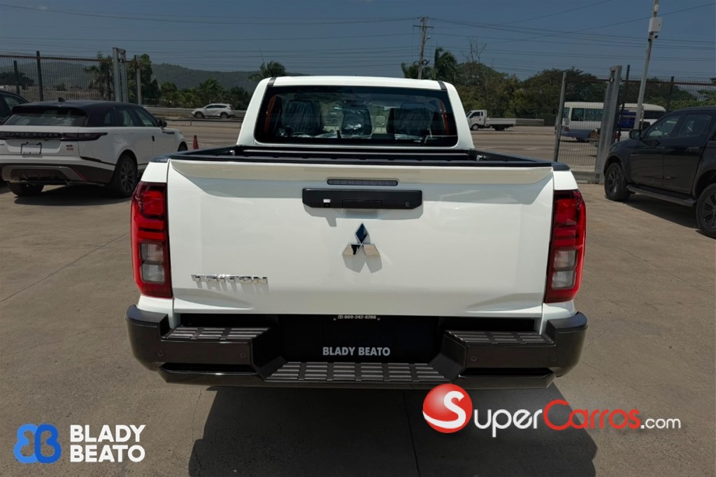2027 Mitsubishi Motors L 200 Triton — foto 3 / 12
