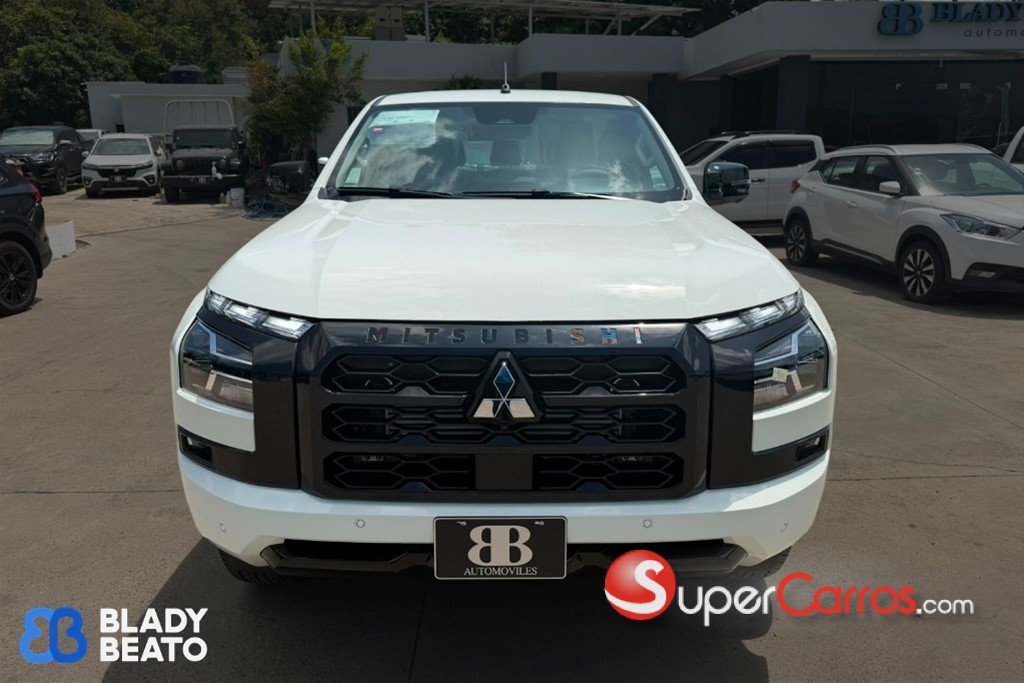 2027 Mitsubishi Motors L 200 Triton — foto 10 / 12